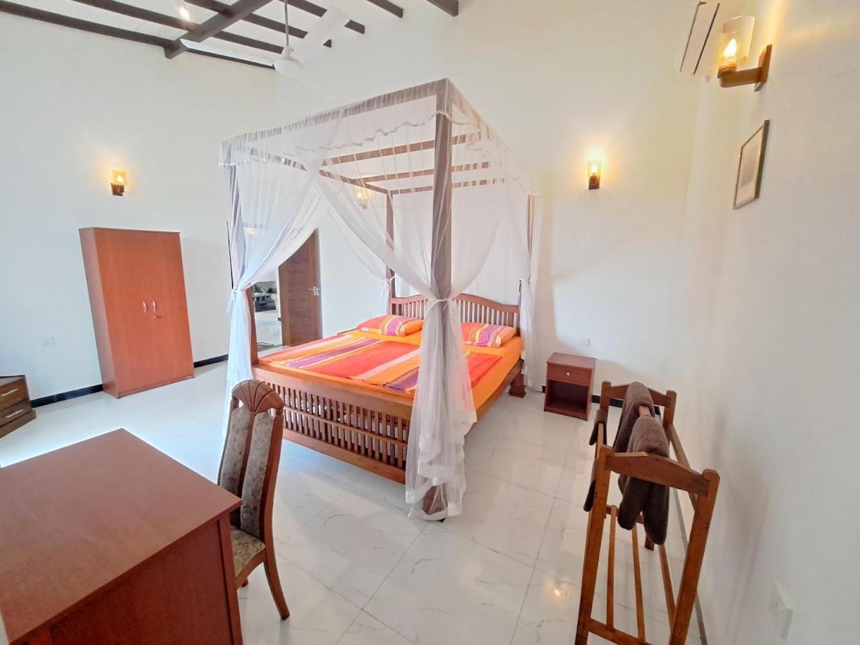 Villa 76 Weligama Exterior photo